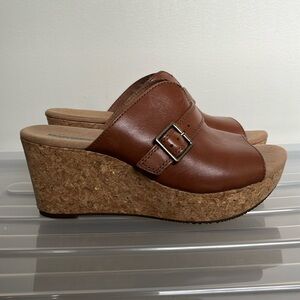 CLARKS Collection Cushion Soft leather cork wedge sandals size 7 1/2